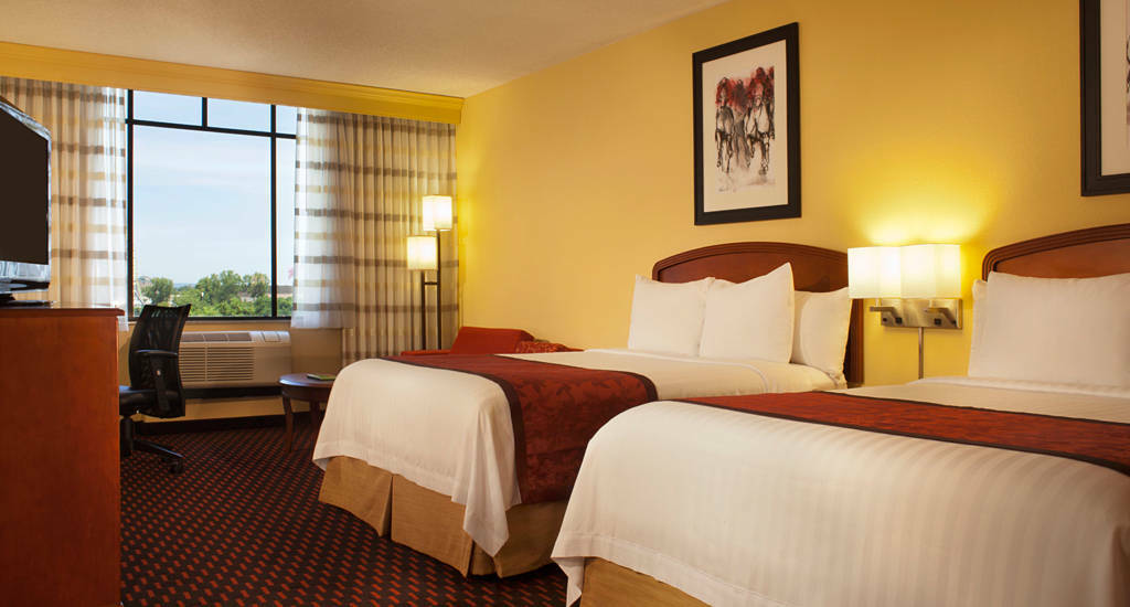 Courtyard Louisville Airport מראה חיצוני תמונה